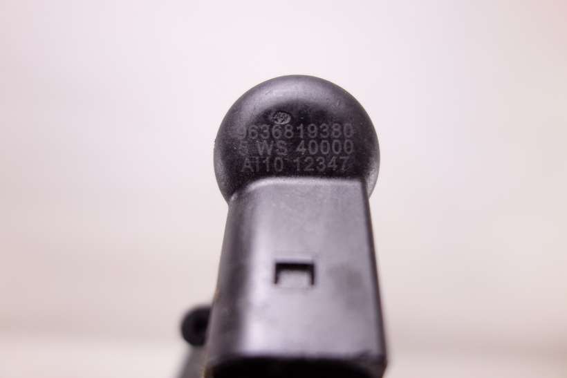 Inyector de combustible Citroen Xsara 012433740 01 243 3740 9636819380 5WS40000 5 WS 40000 - foto 3