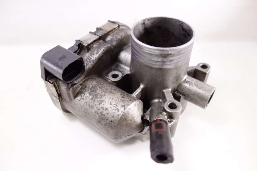Caja de mariposa  VW Golf 030130062A 030 130 062 A 0280750049, BOSCH - foto 1