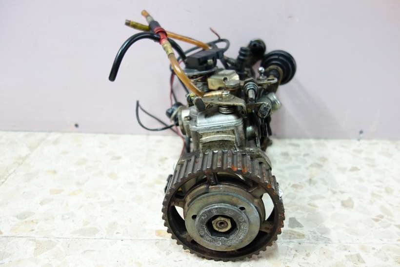 Bomba inyeccion Renault Kangoo Clio R8448B192B 529667LRE - foto 1