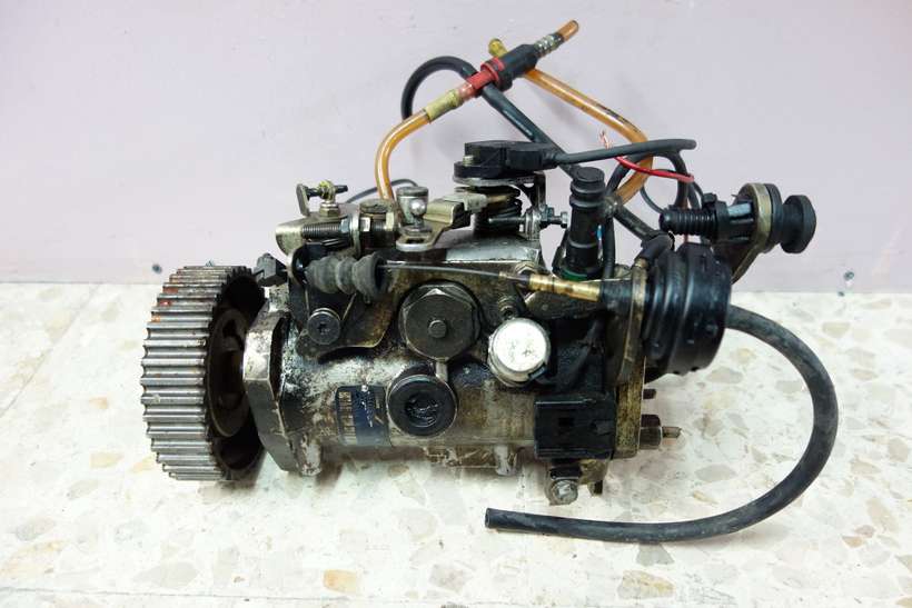 Bomba inyeccion Renault Kangoo Clio R8448B192B 529667LRE - foto 3