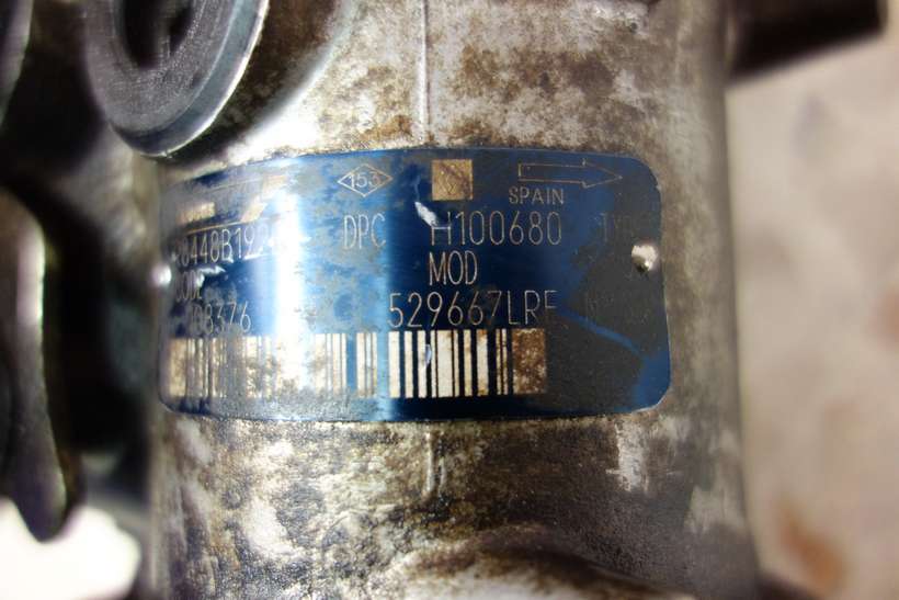Bomba inyeccion Renault Kangoo Clio R8448B192B 529667LRE - foto 6