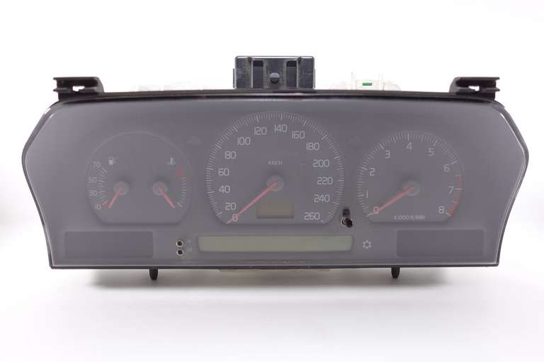 Cuadro de instrumentos Volvo S70 V70 V70 9168138 91 681 38 9168144 9166196 1513008050 151300-8050 9148926 69794660T 69794-660T - foto 1