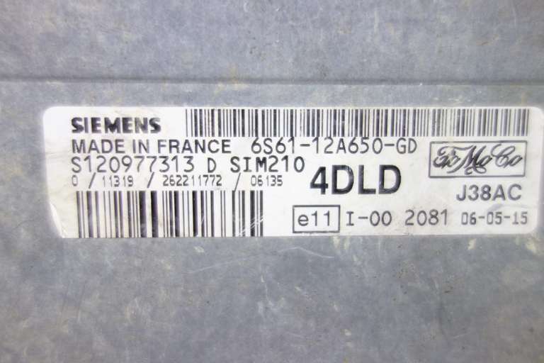 Centralita del motor Ford Fiesta Fusion 6S6112A650GD 6S61-12A650-GD Siemens S120977313D S120977313 D - foto 2