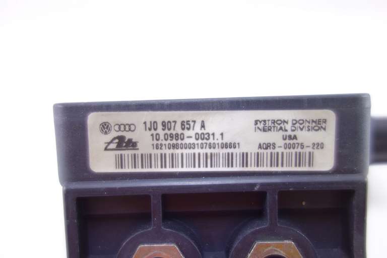 Sensor de guiñada VW Audi Seat 1J1907637A 1J1 907 637 A 10098004222 10.0980-0422.2 1J0907657A 1J0 907 657 A 10098000311 10.0980-0031.1 - foto 3