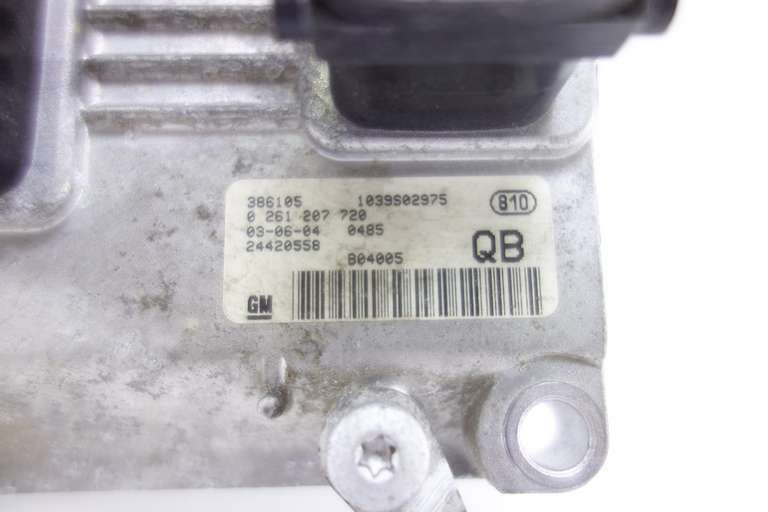 Centralita del motor Opel Corsa 24420558 Bosch 0261207720 0 261 207 720 24420558 - foto 2