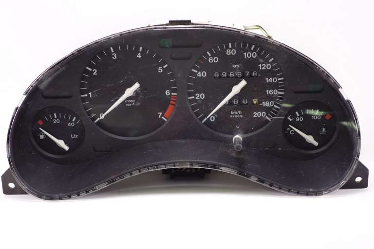 Cuadro de instrumentos Opel Corsa Tigra 90534403 90 534 403 81117906 81 117 906 90386326 90 386 326 87001297 87 001 297 - foto 1