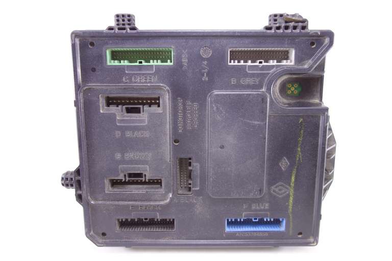 Caja de fusibles Renault Megane 284B10485R - foto 1