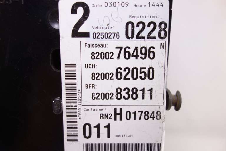 Caja de fusibles Renault Laguna 8200276496 82002 76496 8200262050 82002 62050 8200283811 82002 83811 8200004201E 518831003 - foto 3