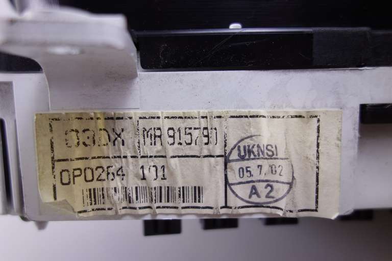 Cuadro de instrumentos Mitsubishi Carisma MR915790 MR 915790 0P0064101 0P0064 101 - foto 3