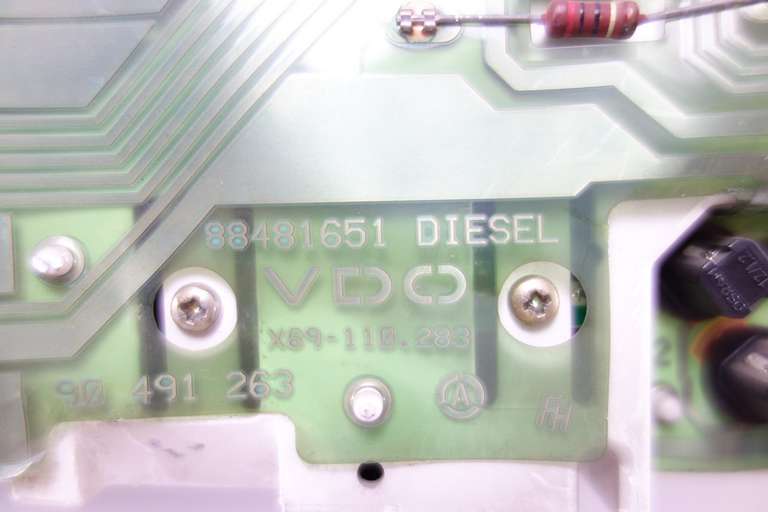 Cuadro de instrumentos Opel Omega 90491263 90 491 263 90379233 90 379 233 220410701 220 4107-01 88481651 X69110283 X69-110.283 - foto 3
