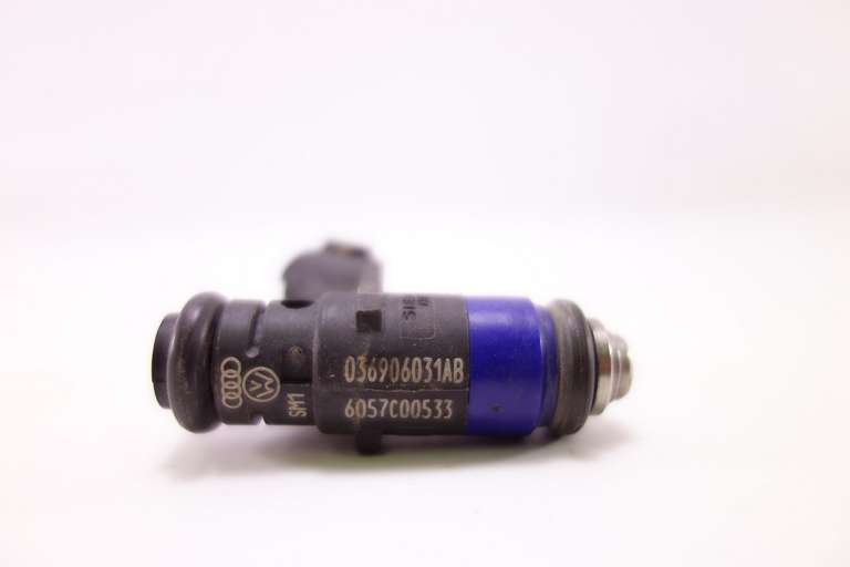 Inyector de combustible VW Polo 6057C00533 036906031AB - foto 2