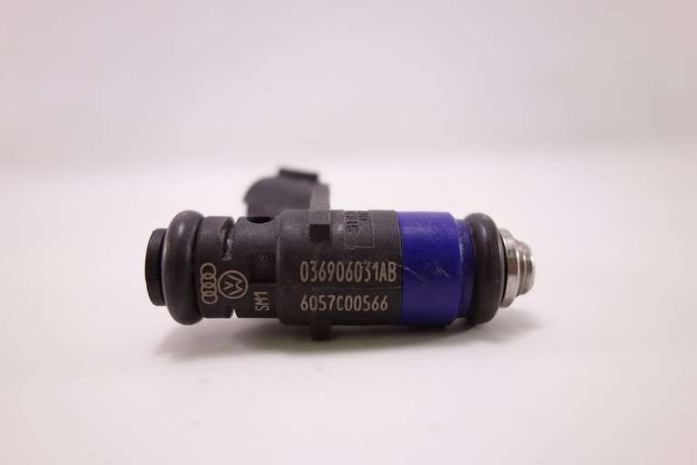 Inyector de combustible VW Polo 6057C00566 036906031AB - foto 2