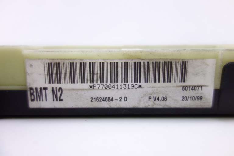 Caja de fusibles Renault Clio P7700411319C 216246542D 21624654-2 D - foto 2