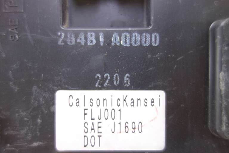 Caja de fusibles Nissan Stagea  FLJ001 284B1AQ000 284B1 AQ000 SAEJ1690 SAE J1690 - foto 2