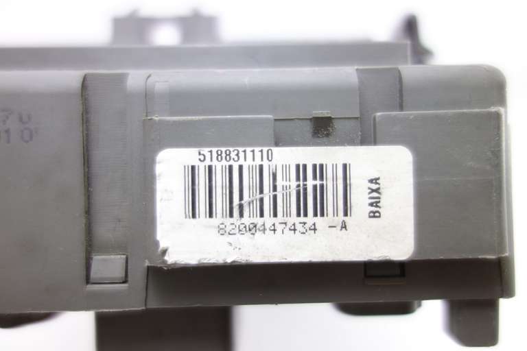 Caja de fusibles Renault Laguna 8200447434A 8200447434-A 518831110 - foto 3