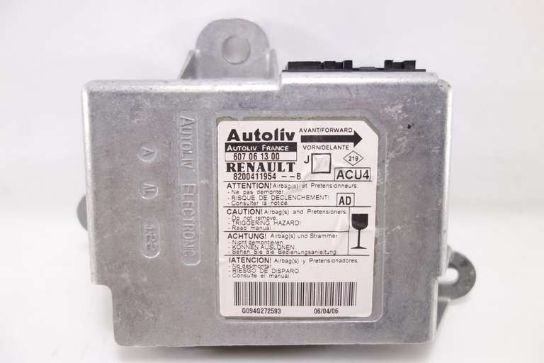 Centralita de airbag Renault Scenic 8200411954B 8200411954-B 607061300 607 06 13 00 AD - foto 1