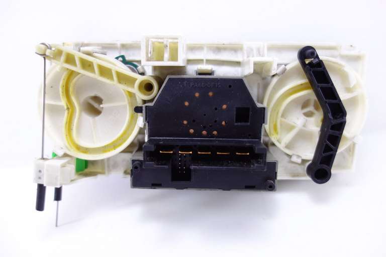 Panel de clima Opel Zafira Behr 247624 247 624 90673624 - foto 2