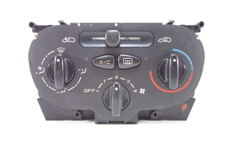Panel de clima Peugeot 206 Behr 1068901 10689-01 - foto 1