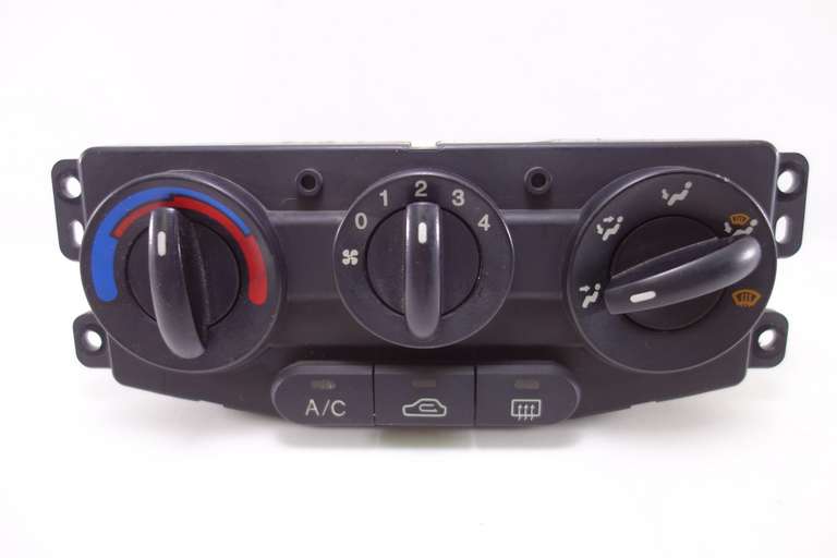 Panel de clima Kia Rio 04M29 - foto 1