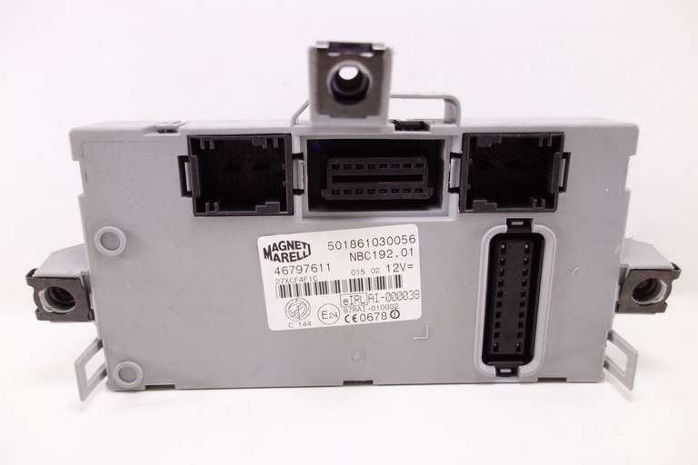 Caja de fusibles Fiat Stilo 46797611 501861030056 - foto 1