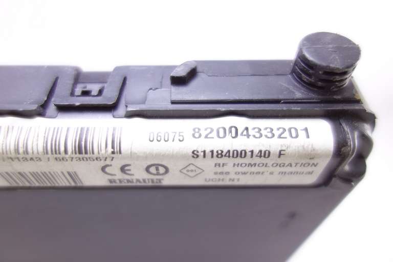Caja de fusibles Megane Scénic 8200433201 S118400140F S118400140 F - foto 2