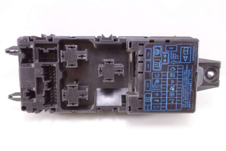 Caja de fusibles MITSUBISHI  MR318828  2E15 0964 - foto 2