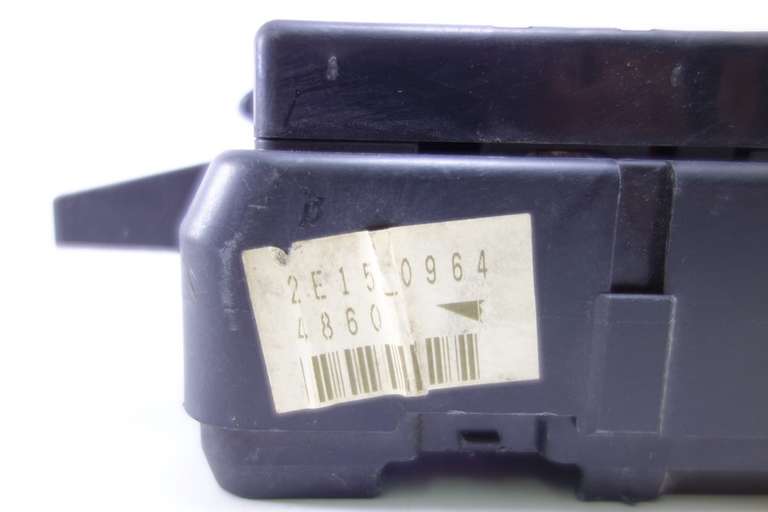 Caja de fusibles MITSUBISHI  MR318828  2E15 0964 - foto 3
