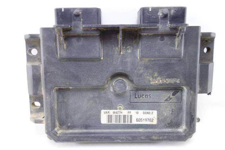 Centralita del motor Citroen Berlingo 9641390180 9646260180 R04080025D - foto 1