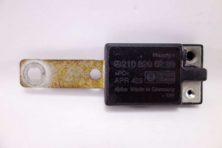 Antena Mercedes W210 E320 2108200289 210 820 02 89 - foto 1