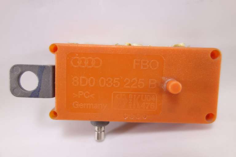 Antena Audi A4 8D0035225B 8D0 035 225 B - foto 1