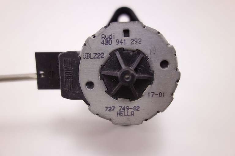 Servomotor de calefaccion VW Golf Jetta 4B0941293 4B0 941 293 72774902 727 749-02 Hella - foto 2