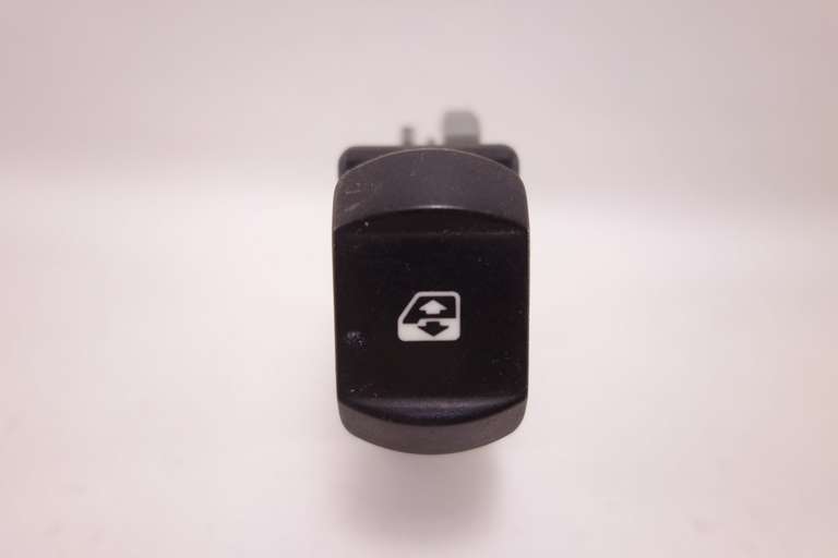 Interruptor de elevalunas Renault Megane 315013A 28082 - foto 1
