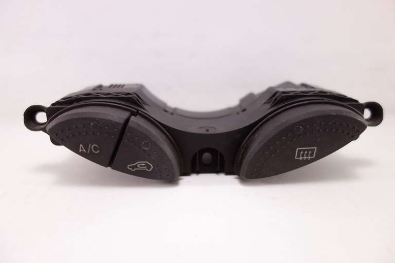 Interruptor Ford Focus 98AG19A945BF - foto 1