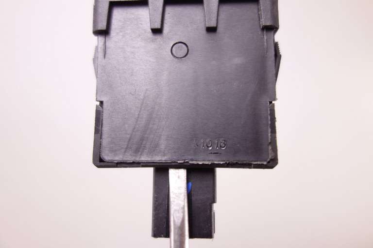 Interruptor de luz A1018 - foto 2