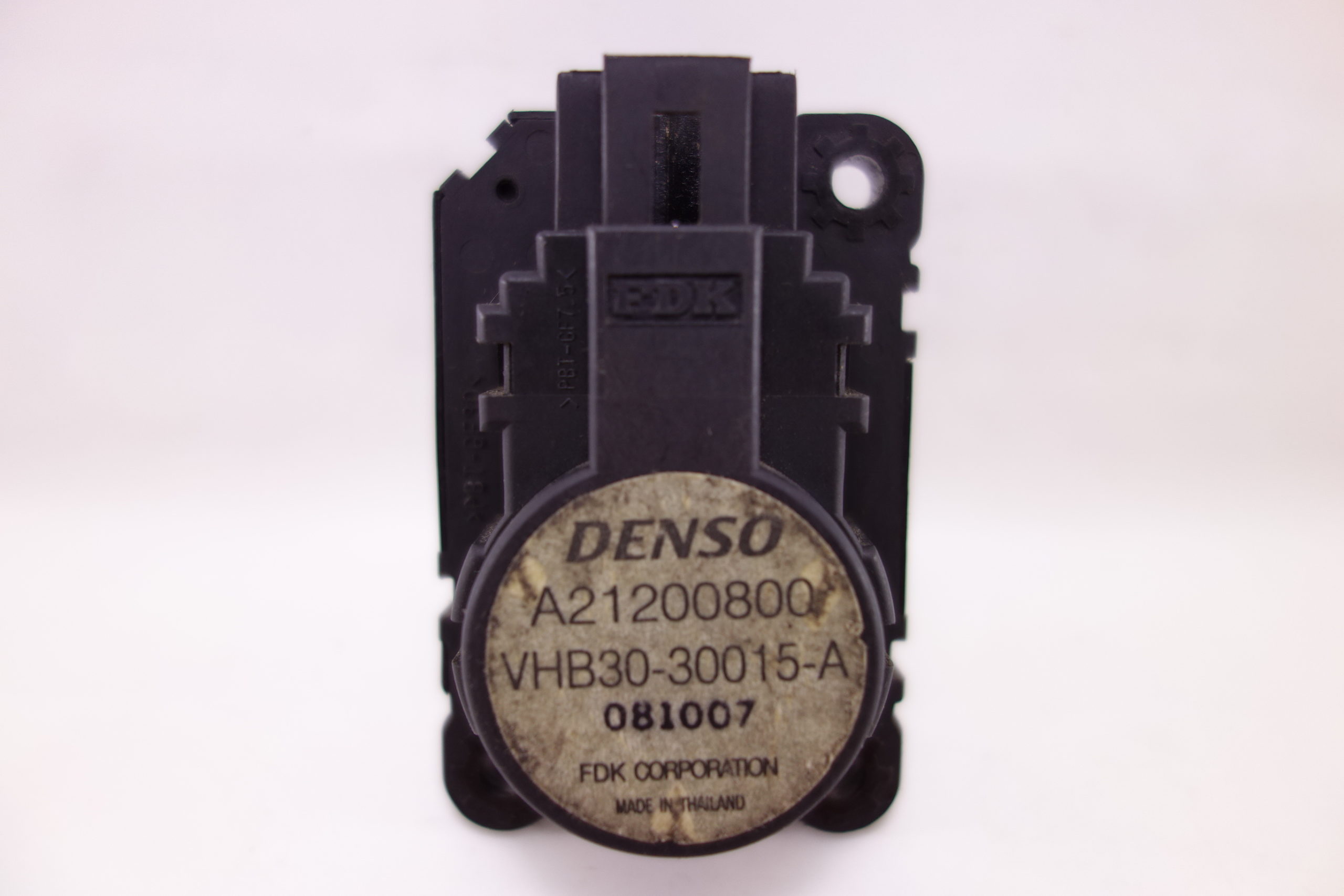 Servomotor de calefaccion Renault Master A21200800 VHB3030015A VHB30-30015-A - foto 1