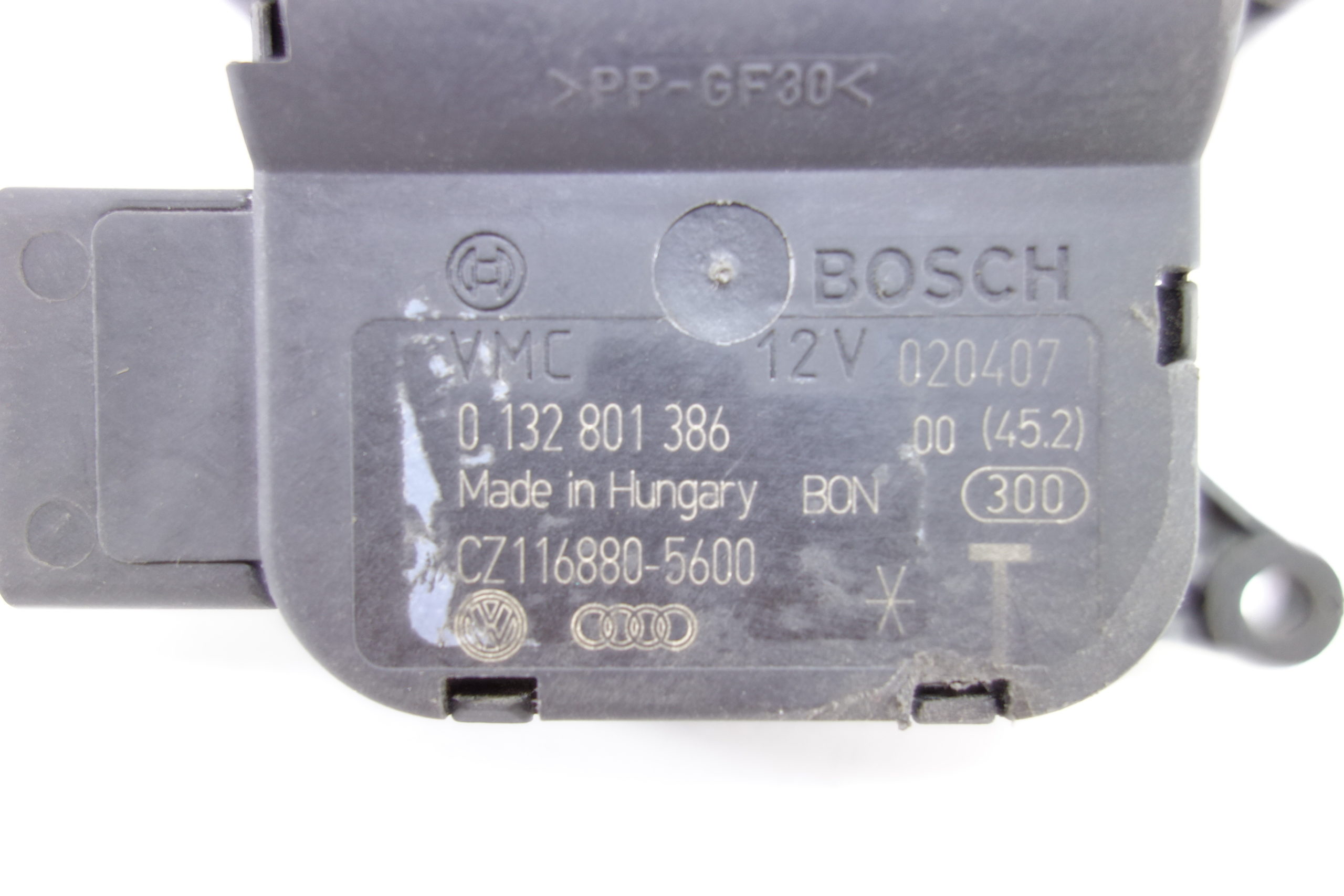 Servomotor de calefaccion Vw Audi Skoda Seat CZ1168805600 CZ116880-5600 Bosch 0132801386 0 132 801 386 - foto 2