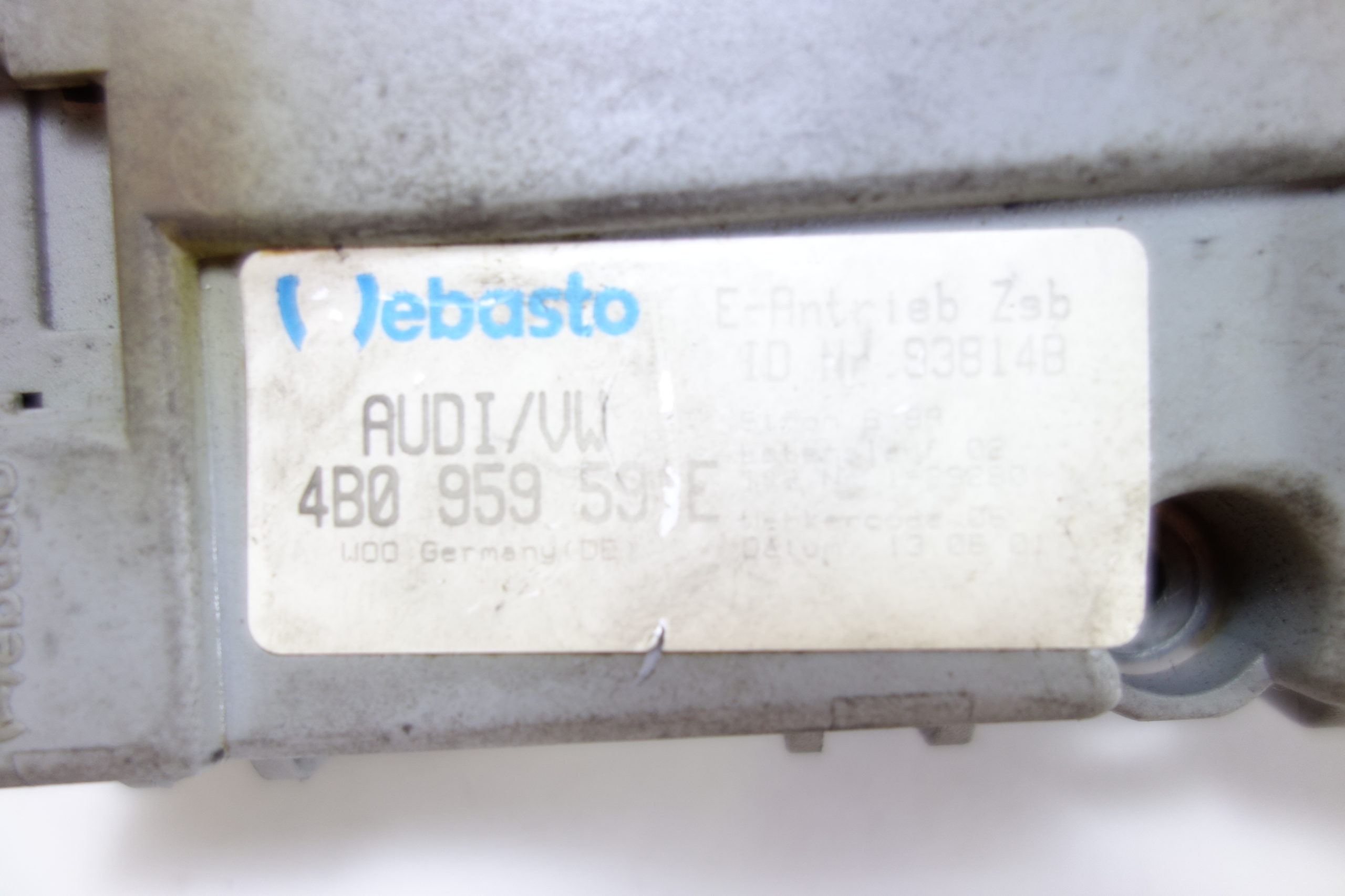 Motor de elevalunas VW Passat 4B0959591E 4B0 959 591 E - foto 2