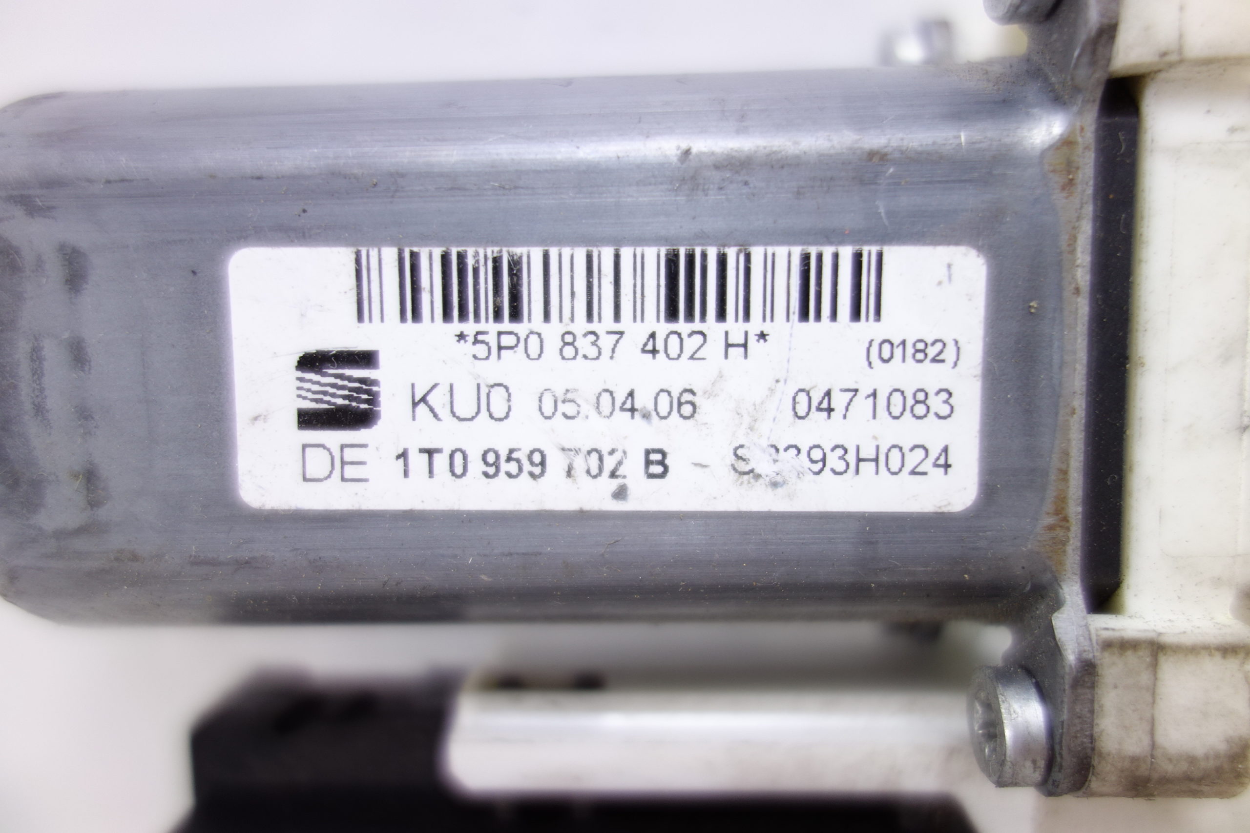 Motor de elevalunas VW Caddy Touran E840311609 E 840 311 609 7746020400 774-60204-00 1K0959792G 1K0 959 792 G 1T0959702B 1T0 959 702 B - foto 4