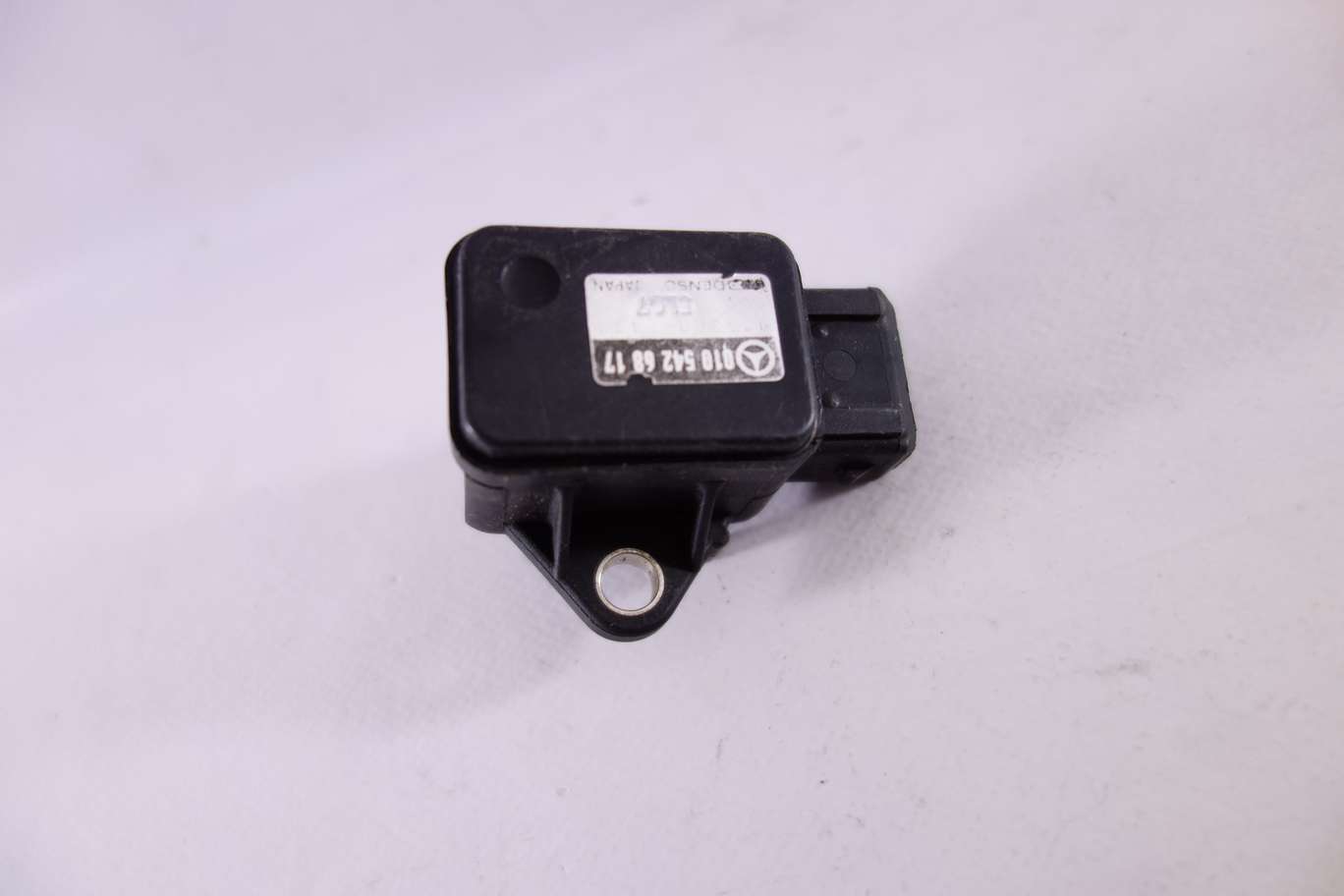 Sensor de presion Mercedes 0105426817 010 542 68 17 Denso - foto 1