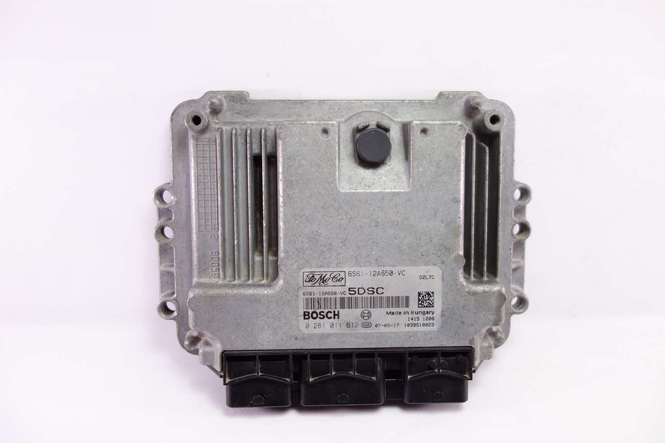 Centralita del motor Ford Fusion Fiesta 6S6112A650VC 6S61-12A650-VC BOSCH 0281011612 0 281 011 612 - foto 1