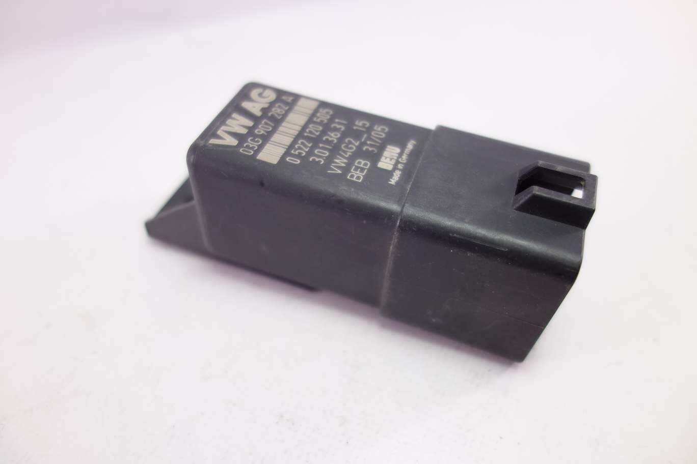 Rele VW Golf Seat Leon 03G907282A 03G 907 282 A 0522120505 0 522 120 505 - foto 1