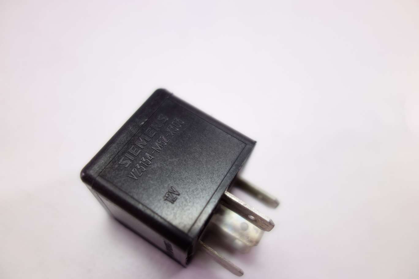 Rele Mercedes W202 W208 W210 0025422119 002 542 21 19 V23134M52X303 V23134-M52-X303 - foto 1