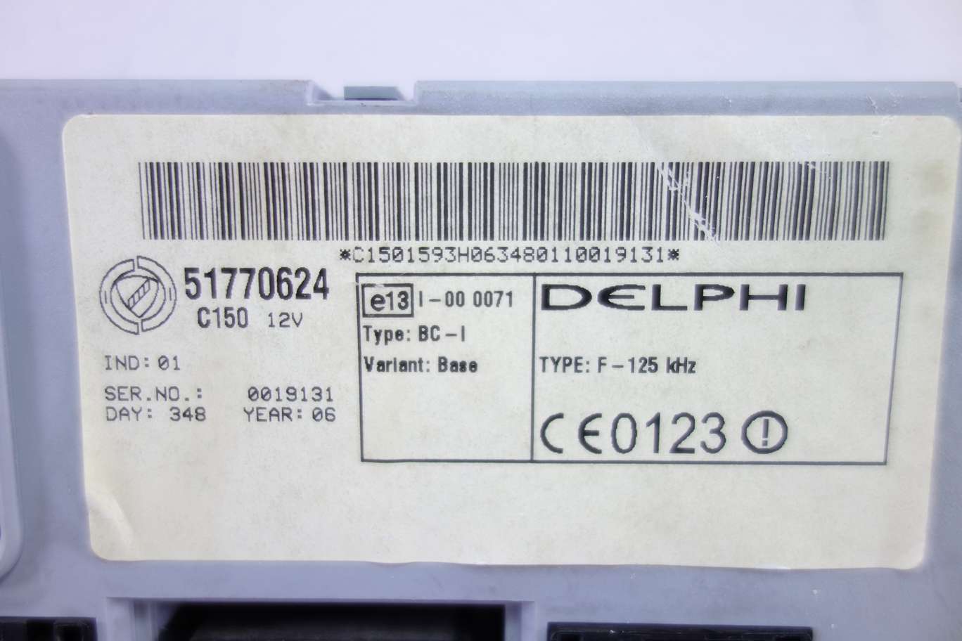 Caja de fusibles Fiat Doblo - foto 2