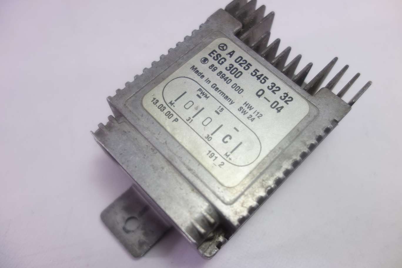 Centralita de ventiladores Mercedes W168 A0255453232 A 025 545 32 32 ESG300 ESG 300 898940000 89 89400 00 Q-04 - foto 1
