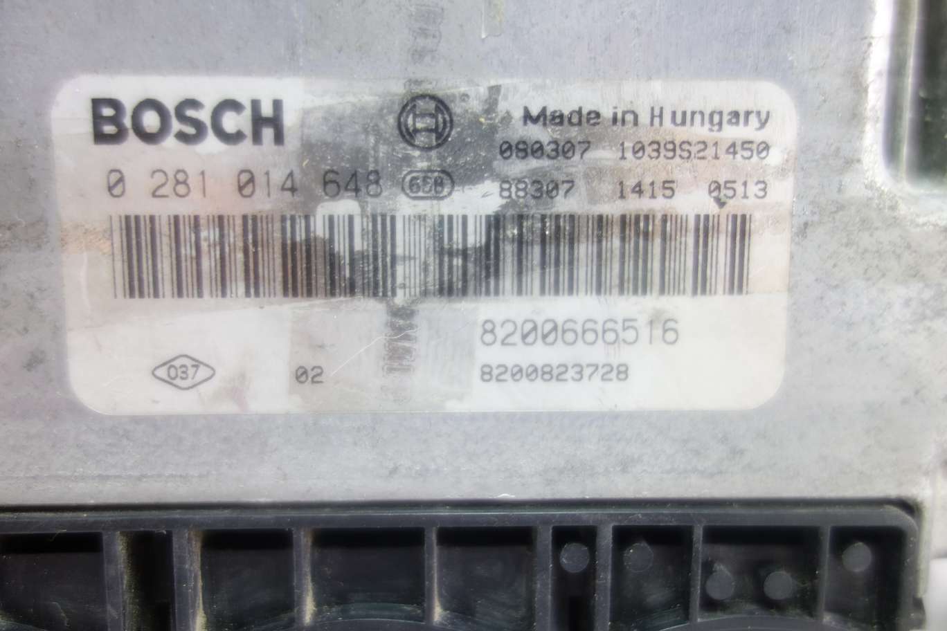 Centralita del motor Renault Trafic 8200666516 8200823728 BOSCH 0281014648 0 281 014 648 - foto 2