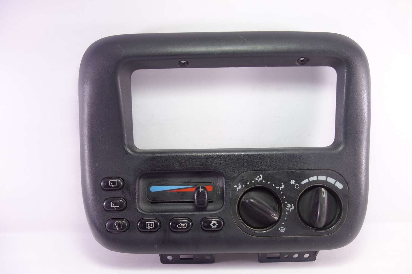 Panel de clima Chrysler Voyager P04677935AB - foto 1