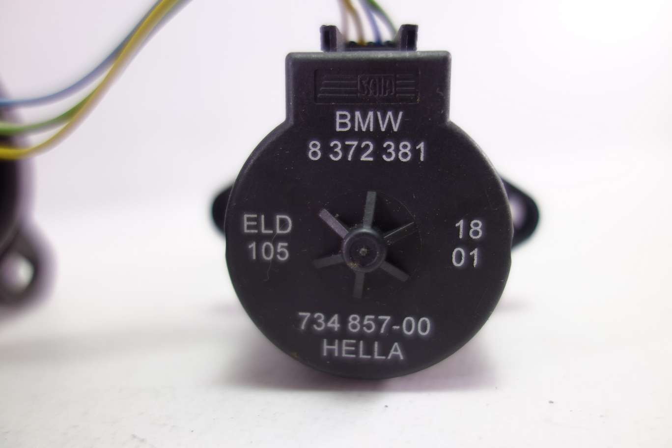 Servomotor de calefaccion BMW E39 E46 8372381 8 372 381 Hella 73485700 734 857-00 - foto 2