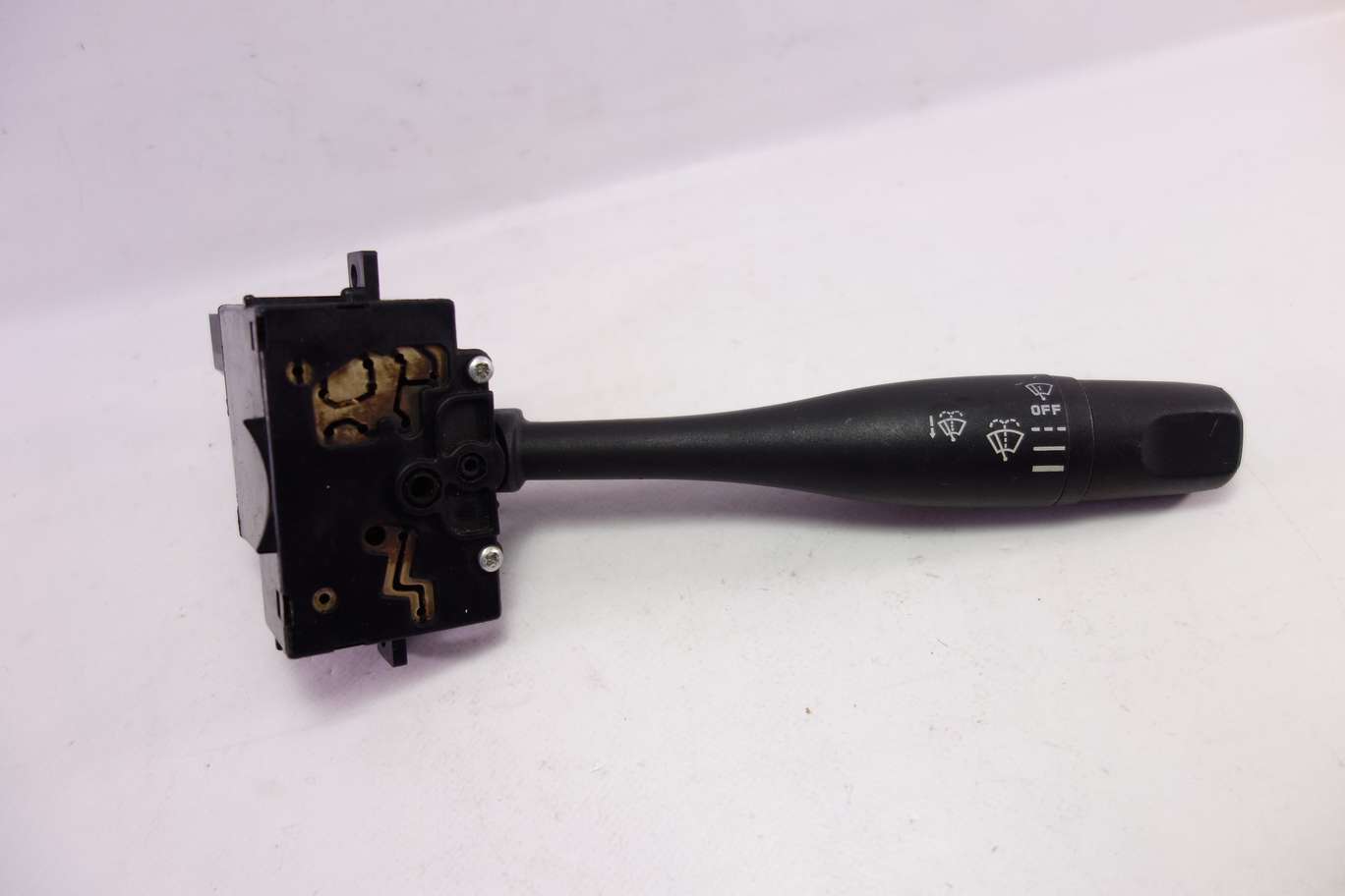 Mando de limpiaparabrisas Nissan Mirca Primera 36850A - foto 1