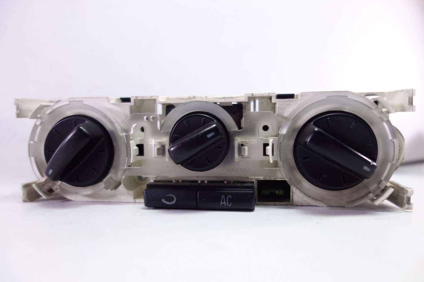 Panel de clima Skoda Fabia 6Y0820045B 6Y0 820 045 B 901511760009 90151.176/0009 - foto 1