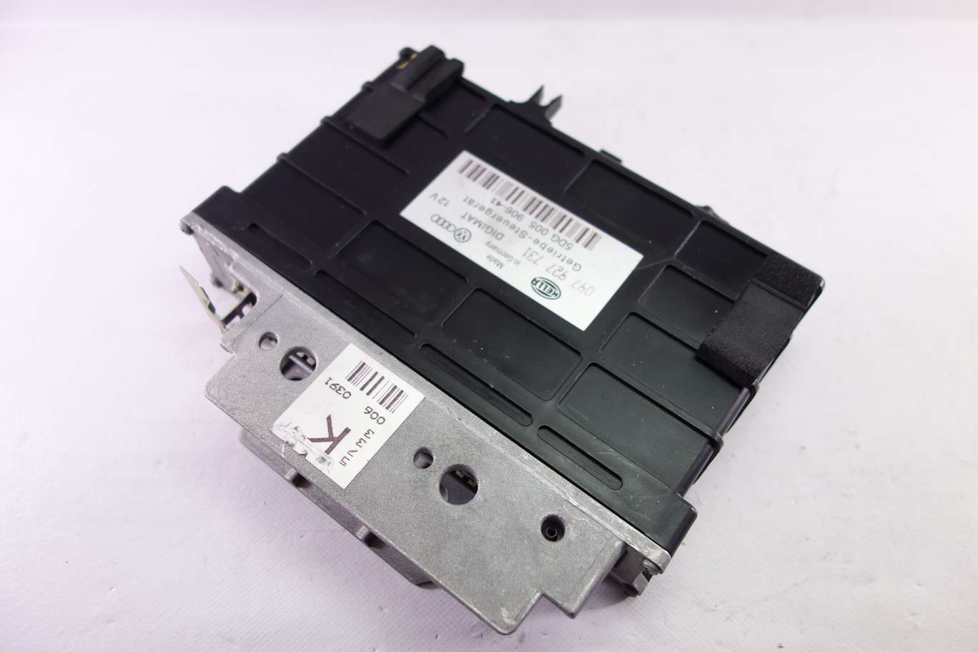 Centralita de control Audi VW Passat 097927731 097 927 731 5DG00590641 5DG 005 906-41 Hella - foto 1